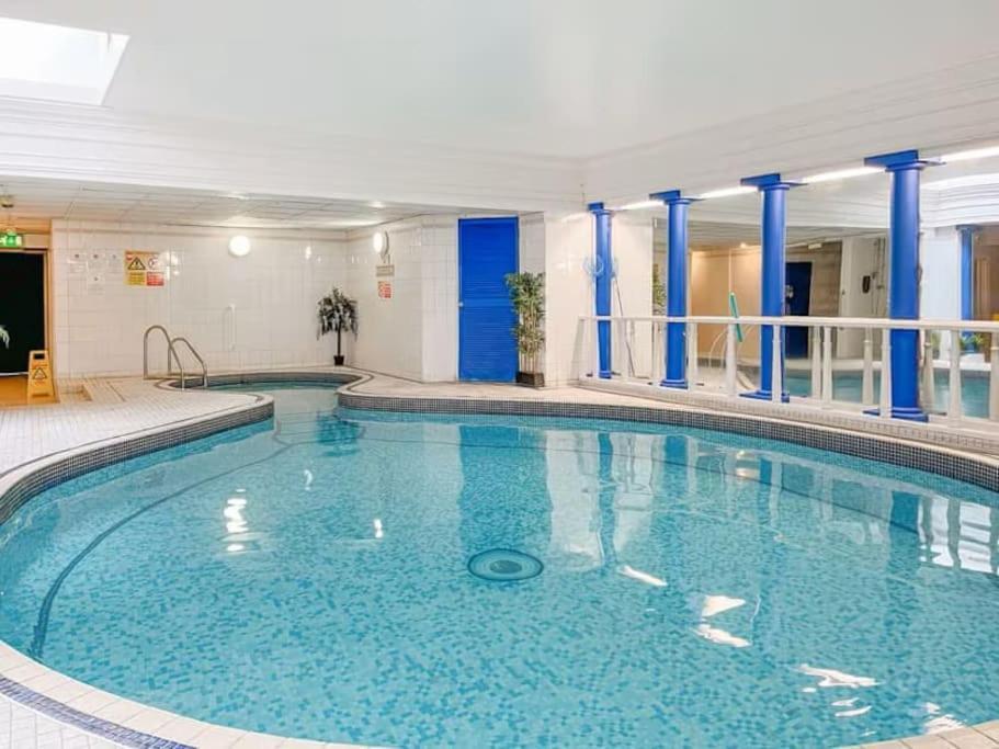 Strathmore Apt Scarborough, Pool, Gym, Parking Экстерьер фото