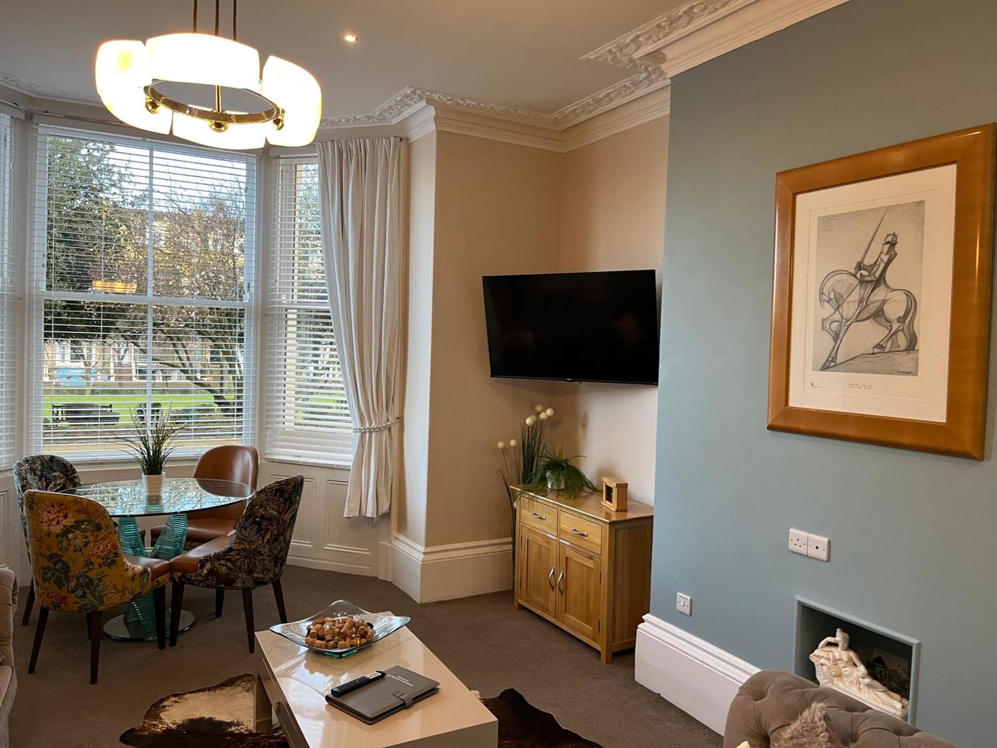Strathmore Apt Scarborough, Pool, Gym, Parking Экстерьер фото